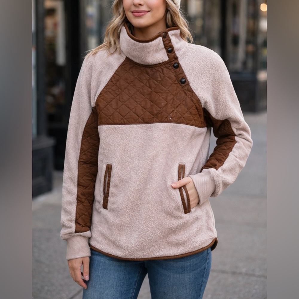 Abercrombie & Fitch Small Sherpa Quilted Pullover Sweater